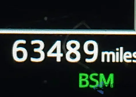 2019 Toyota Highlander Xle from USA, damaged, VIN 5TDJZRFH8KS617559